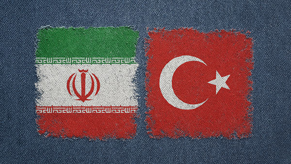 تفاوت شلوار جین زنانه ترک و ایرانی، کدام بهتر است؟