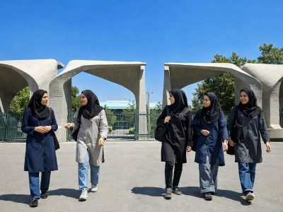 معرفی بهترین شلوار جین زنانه برای خانم ها در دانشگاه یا مدرسه